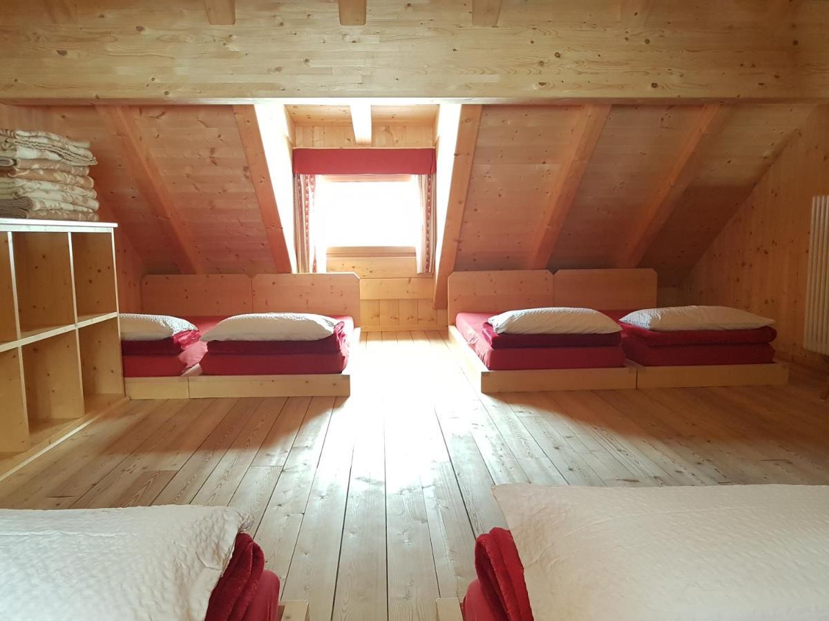 Posto Letto in Dormitorio per 8 Persone